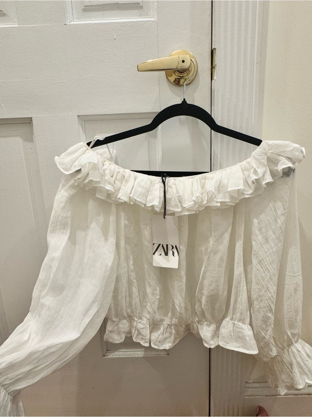 Zara Ruffled Off-Shoulder Top - Picture 3 of 4